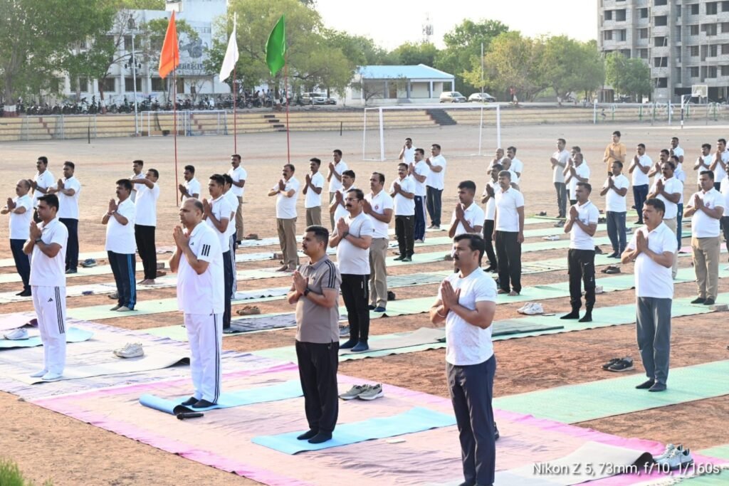 छत्रपती संभाजीनगर ग्रामीण पोलीस दलात ‘आंतरराष्ट्रीय योग दिन’ उत्साहात साजरा; पोलीस अधिकारी व अंमलदारांनी घेतला योगाभ्यासाचा संकल्प…