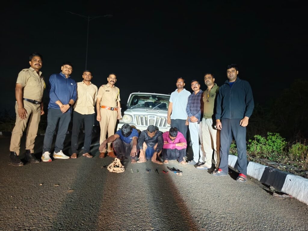 दरोड्याची पूर्वतयारी करणाऱ्या तिघांना बिडकीन पोलिसांची अटक; ५.२० लाखांचा मुद्देमाल जप्त