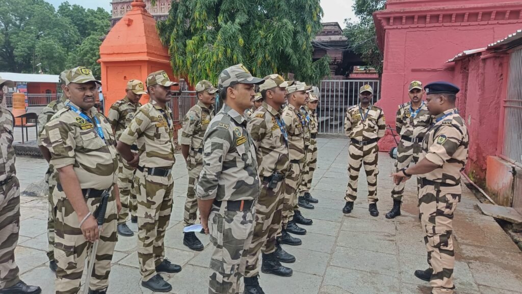 घृष्णेश्वर मंदिर परिसराची सुरक्षा आता महाराष्ट्र सुरक्षा दलाकडे; दलालांच्या लुटीला बसणार आळा