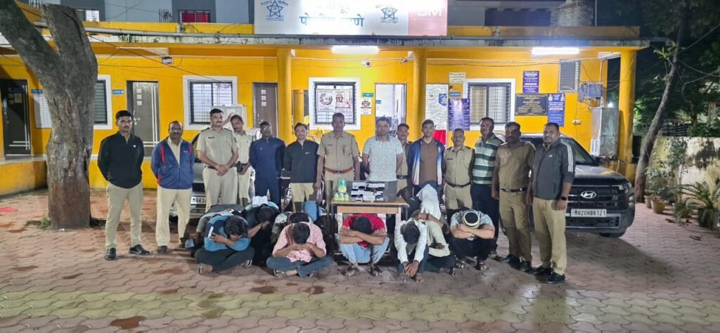 वैजापूर पोलिसांची अवैध जुगार अड्ड्यावर धाड; ३४ लाख ७० हजारांचा मुद्देमाल जप्त