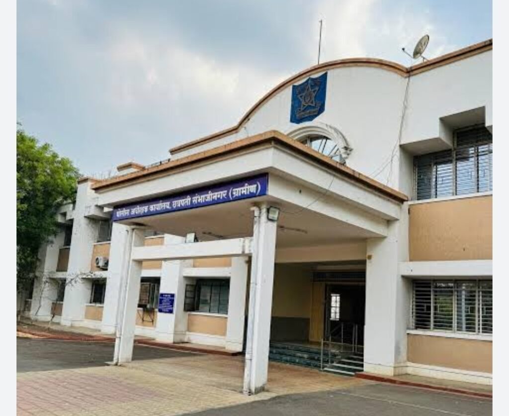 पोलीस अधीक्षक कार्यालय, छत्रपती संभाजीनगर ग्रामीण दि 11/8/26 श्रावणमासाच्या पार्श्वभूमीवर जड वाहतुकीत बदल…